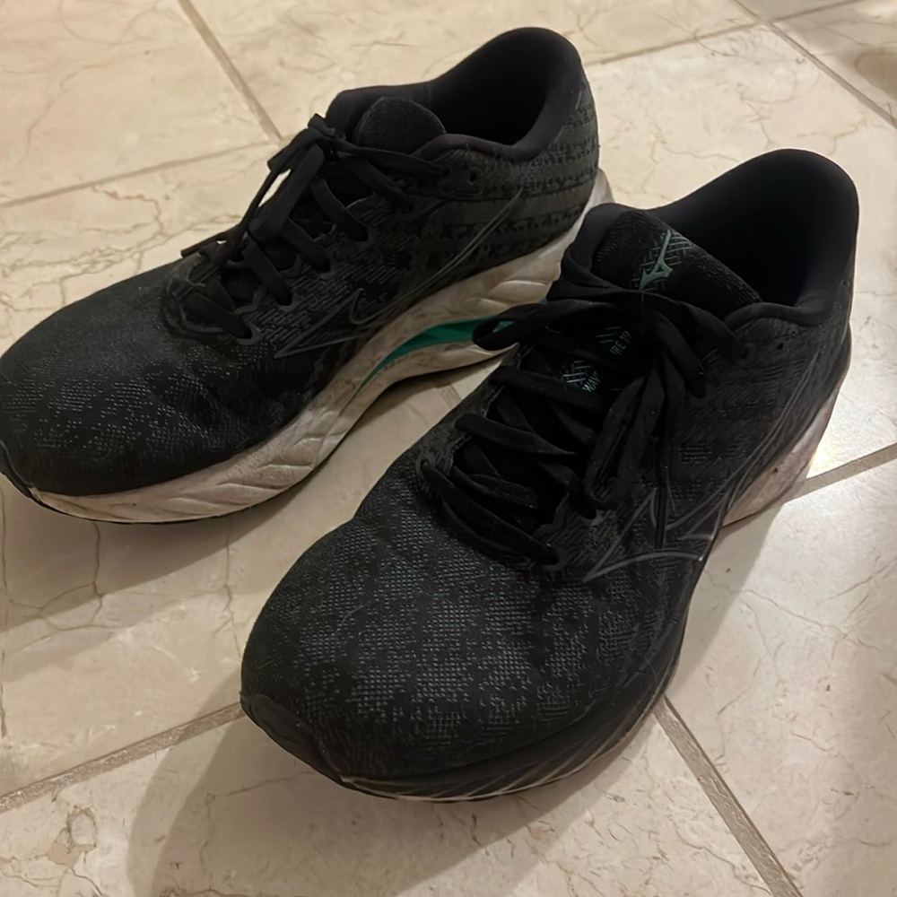 Mizuno Wave Inspire 19 size 9